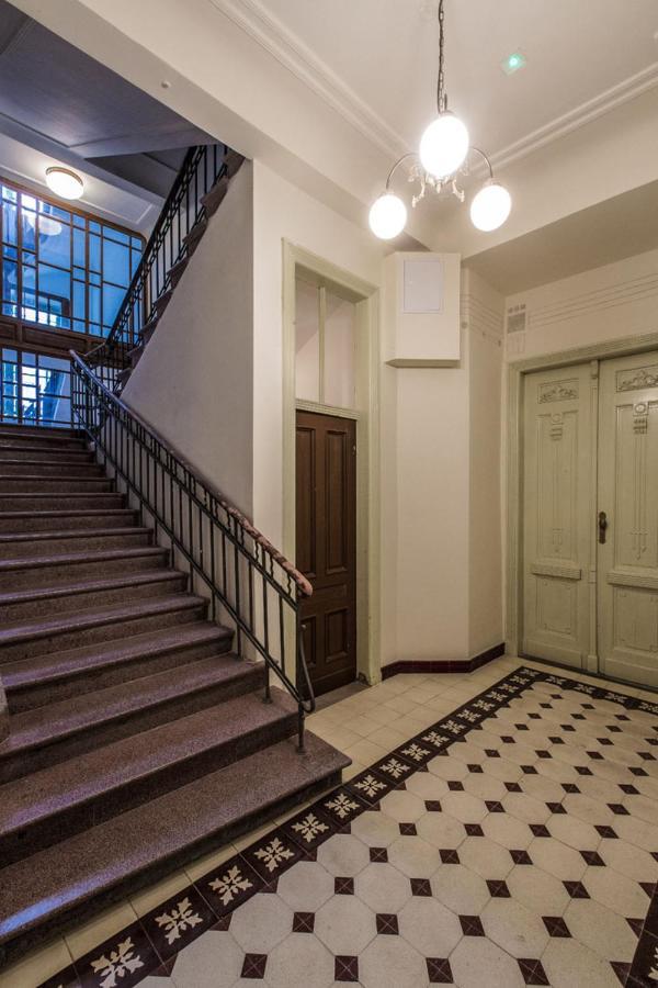Apartament Grey Pearl Downtown Apartment Varşovia Exterior foto